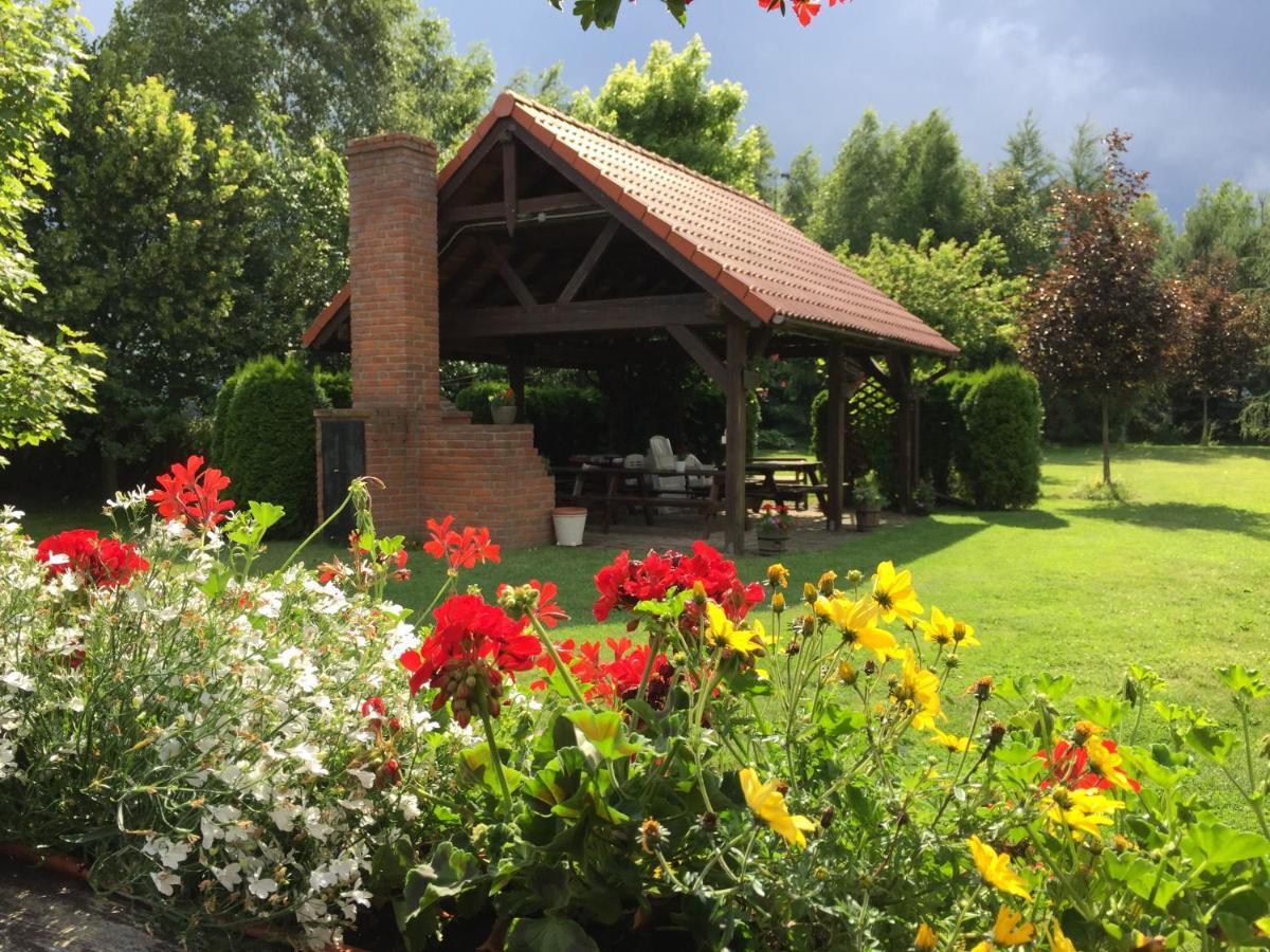 Mietkie Pole Villa Dış mekan fotoğraf